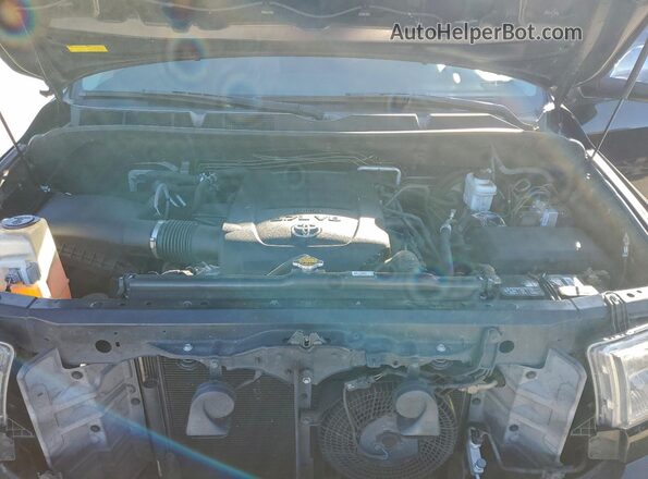 5TDYY5G16HS068352 2017 TOYOTA SEQUOIA Black Widok komory silnika