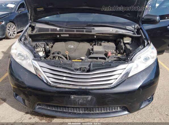 5TDYZ3DC3HS821827 2017 TOYOTA LE Black Vista trasera