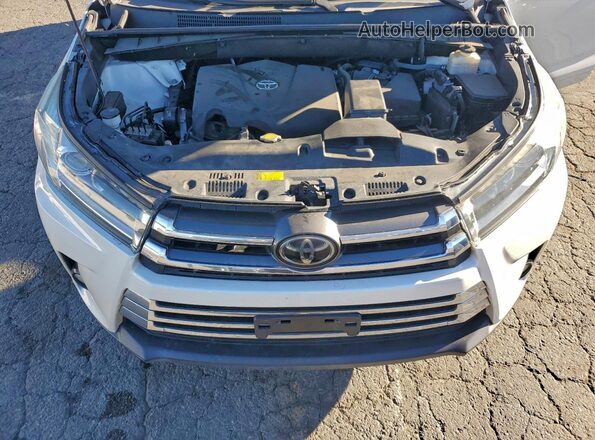 5TDYZRFH0HS208348 2017 TOYOTA LIMITED White Engine compartment view