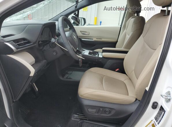 5TDZRKEC3NS092737 2022 TOYOTA LIMITED White Vista interior delantera