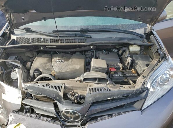 5TDZZ3DC2LS062763 2020 TOYOTA SIENNA Gray Widok komory silnika