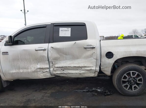 5TFAY5F12KX866934 2019 TOYOTA TUNDRA White Սալոնի 360 աստիճան տեսք