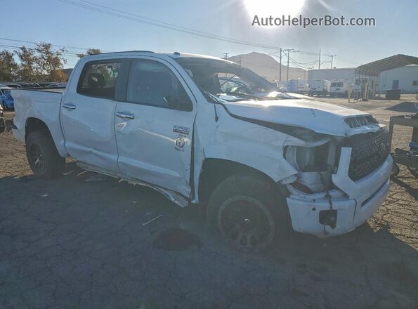 5TFAY5F19JX711621 2018 TOYOTA TUNDRA White Przód prawy