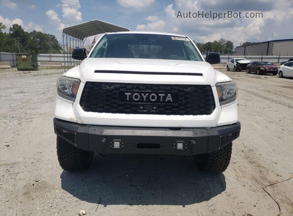 5TFDW5F14JX773723 2018 TOYOTA TUNDRA White Widok z przodu