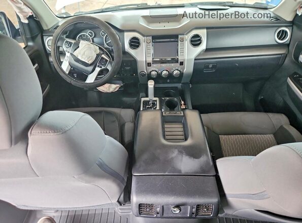 5TFDW5F16HX607777 2017 TOYOTA TUNDRA Белый Вид панели приборов