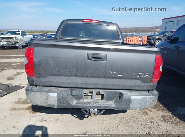 5TFEM5F1XJX124230 2018 TOYOTA TUNDRA Gray 