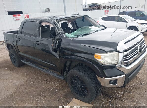 5TFEW5F17HX225312 2017 TOYOTA TUNDRA Black Widok z przodu