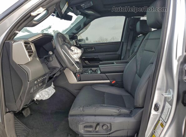 5TFJA5DB6SX243512 2025 TOYOTA LIMITED Silver წინა სალონის ხედი