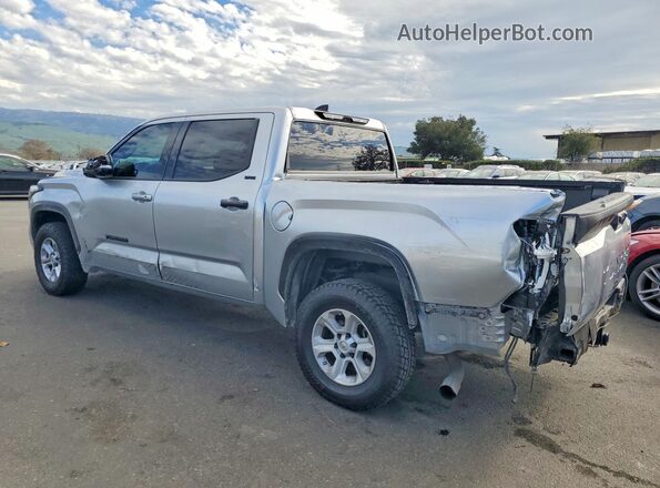 5TFLA5AB8PX026774 2023 TOYOTA TUNDRA Серебряный Задняя левая четверть