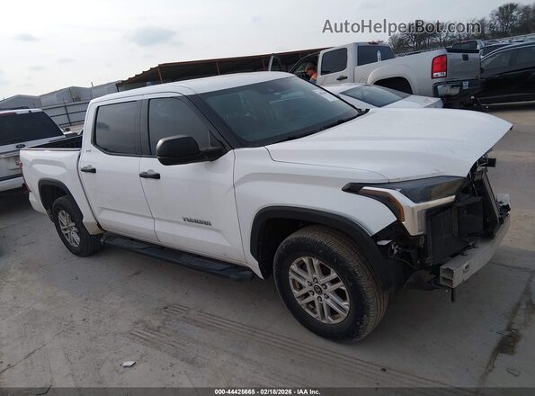 5TFLA5DB2NX021496 2022 TOYOTA TUNDRA Белый Вид задней части салона