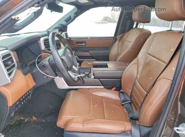 5TFMC5DB4PX022652 2023 TOYOTA TUNDRA Brown Սալոնի դիմացի տեսք