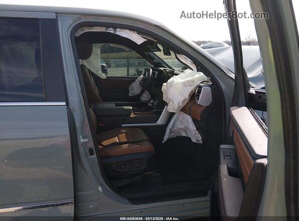 5TFMC5DB6RX077039 2024 TOYOTA TUNDRA HYBRID Gray წინა სალონის ხედი