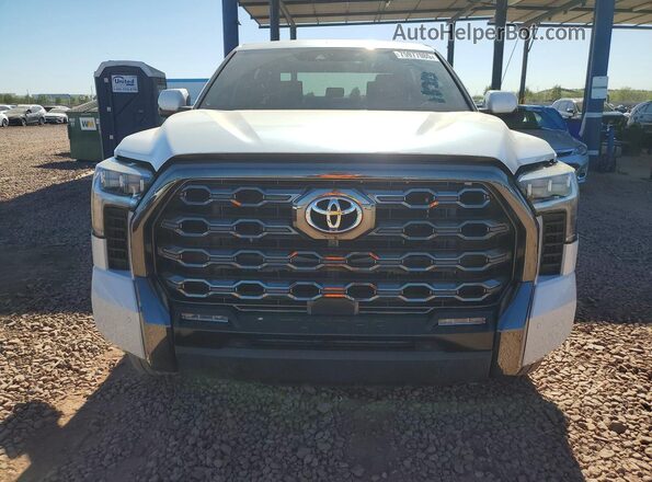 5TFNA5DB4NX041418 2022 TOYOTA TUNDRA White Widok z przodu