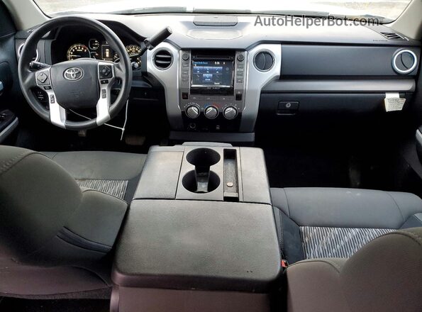 5TFRM5F15KX137969 2019 TOYOTA LE White წინა პანელის ხედი