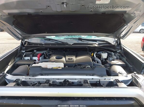 5TFWA5DB9RX142500 2024 TOYOTA LIMITED Silver Вид ззаду