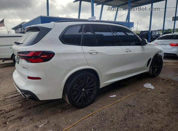 5UX13EU00R9U27883 2024 BMW X5 White Tył prawy