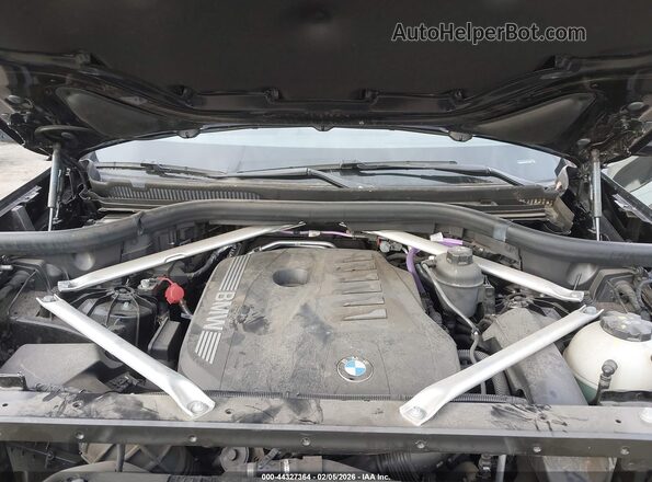 5UX13EU01R9V10657 2024 BMW X5 Black უკანა ხედი