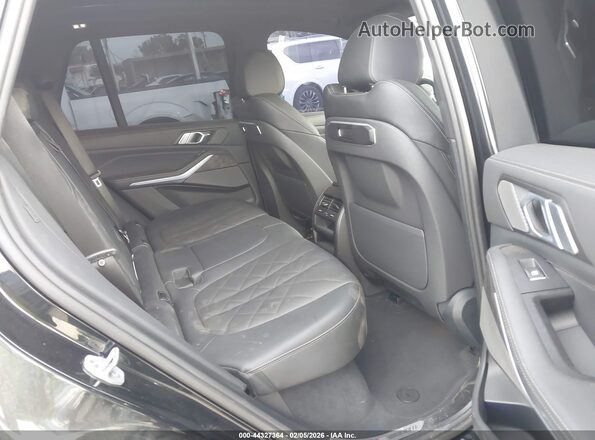 5UX13EU01R9V10657 2024 BMW X5 Black VIN კოდის სტიკერის ხედი