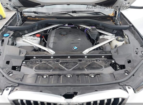 5UX13EU06R9V10220 2024 BMW X5 Белый Вид сзади