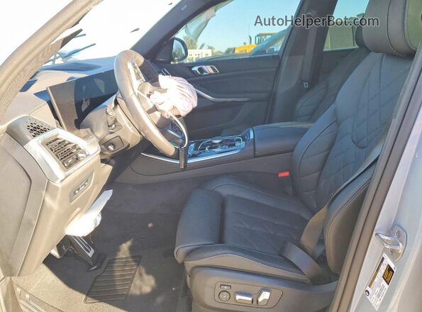 5UX13EU08T9044202 2026 BMW X5 Gray Սալոնի դիմացի տեսք