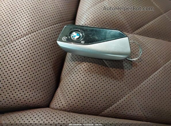 5UX23EM01R9U59407 2024 BMW X7 Black 