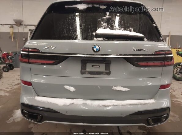 5UX23EM04P9P24981 2023 BMW X7 Gray 