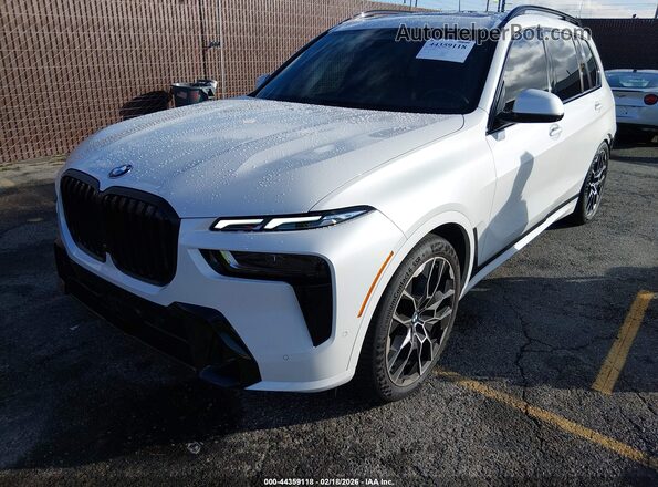 5UX23EM04R9S46158 2024 BMW X7 White Przód lewy