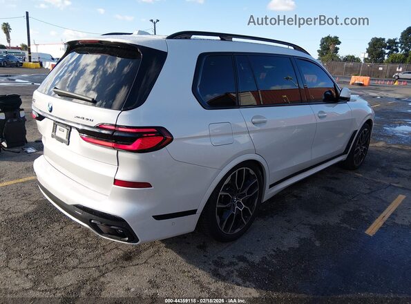 5UX23EM04R9S46158 2024 BMW X7 White Tył prawy