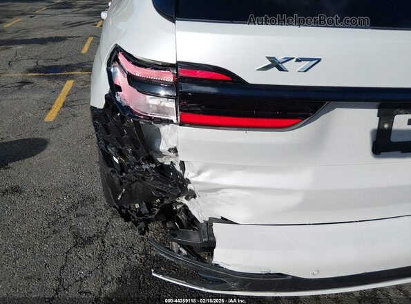5UX23EM04R9S46158 2024 BMW X7 White 