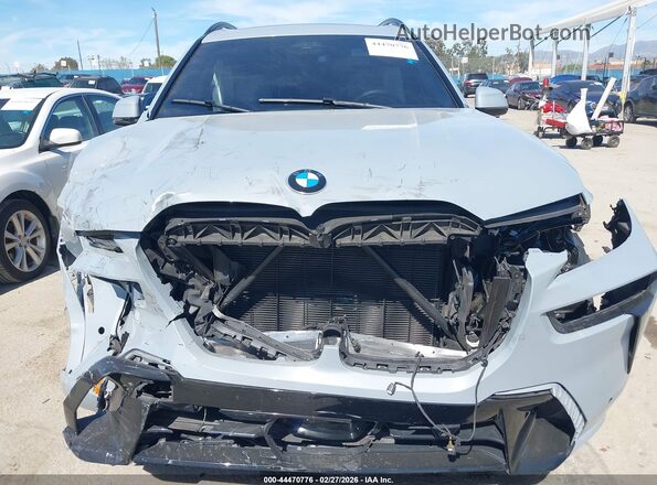 5UX23EM05S9X64950 2025 BMW X7 Gray Вид щитка приладів