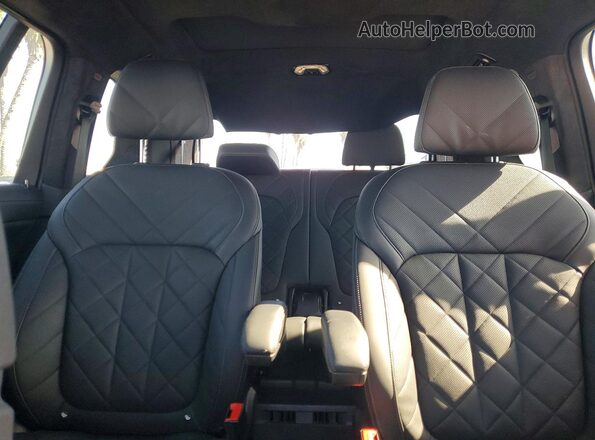 5UX23EM06P9R57826 2023 BMW X7 Black უკანა სავარძლების ხედი