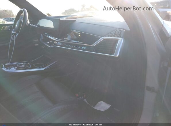 5UX23EM06R9U30565 2024 BMW X7 Gray 
