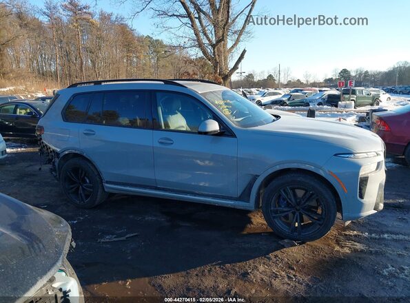 5UX23EM06R9U30565 2024 BMW X7 Gray 