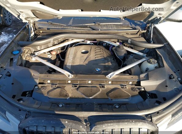 5UX23EM06R9U30565 2024 BMW X7 Gray 