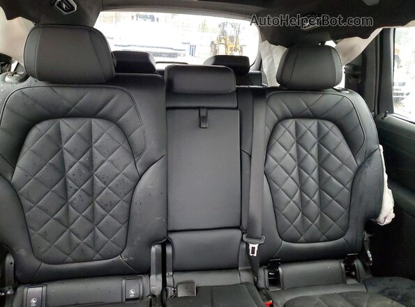 5UX23EM07R9S36448 2024 BMW X7 Gray Вид задніх сидінь