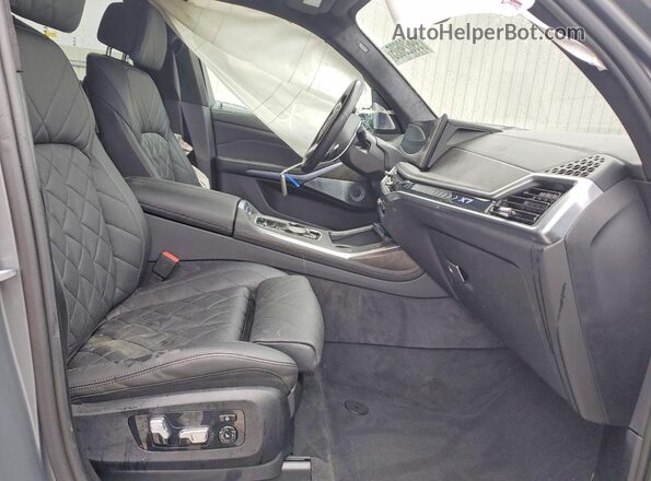 5UX23EM07R9S36448 2024 BMW X7 Gray Вид салону спереду