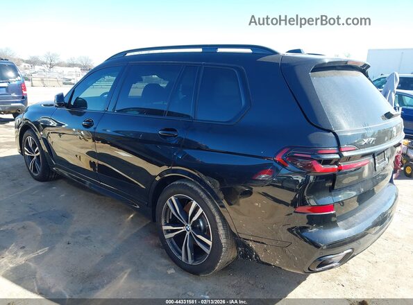 5UX23EM0XT9024585 2026 BMW X7 Black Панорамний вид салону 360°