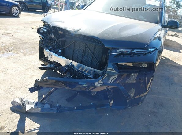 5UX23EM0XT9024585 2026 BMW X7 Black 