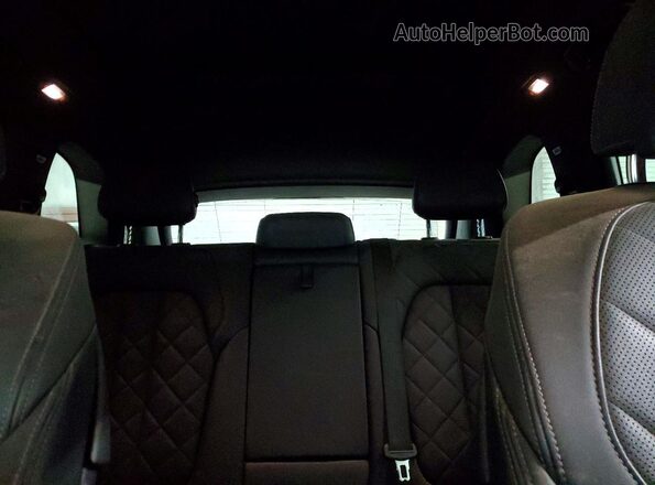 5UX23EU04R9V40191 2024 BMW X5 Gray Vista de los asientos traseros