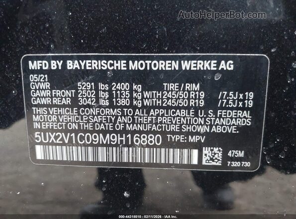 5UX2V1C09M9H16880 2021 BMW X4 Black Вид підкапотного простору
