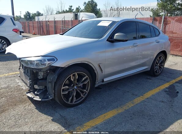 5UX2V5C08L9B53553 2020 BMW X4 Silver Vista tres cuartos delantera izquierda