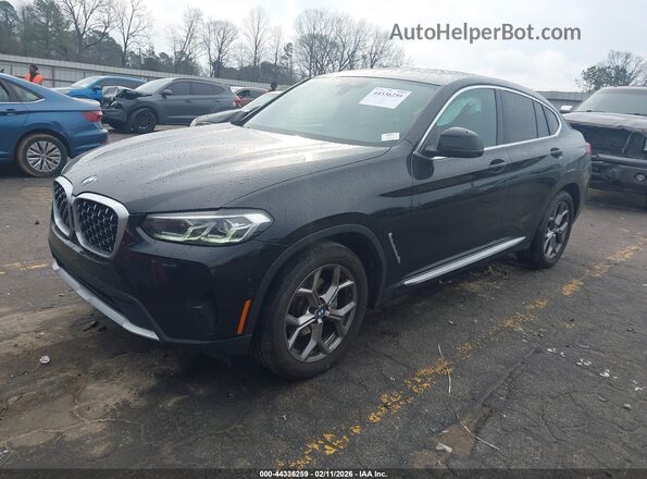 5UX33DT00P9N59995 2023 BMW X4 Черный Передняя левая четверть