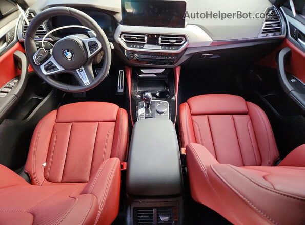 5UX33DT07S9Z66334 2025 BMW X4 White Dashboard view