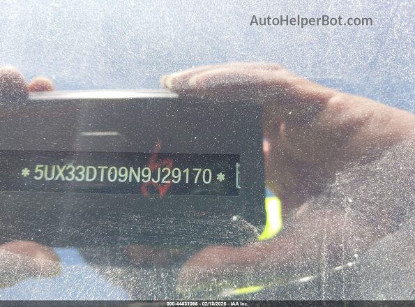 5UX33DT09N9J29170 2022 BMW X4 Black Вид панелі приладів