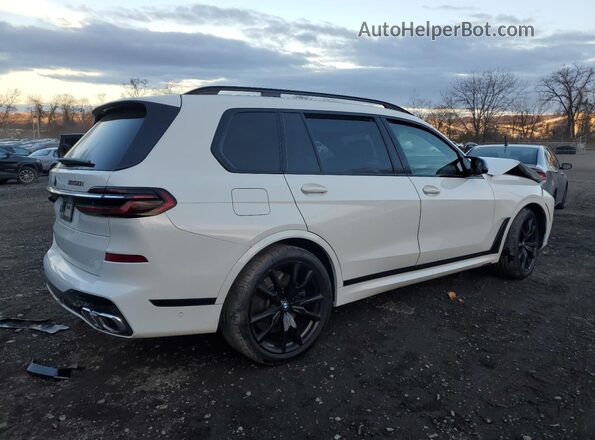 5UX33EM02R9V87434 2024 BMW X7 White 