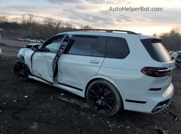 5UX33EM02R9V87434 2024 BMW X7 White 