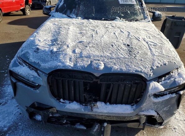 5UX33EM09P9P35687 2023 BMW X7 Gray Շարժիչի բաժամունքի տեսք