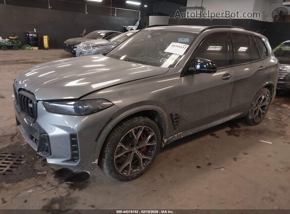 5UX33EU02S9X74615 2025 BMW X5 Gray 