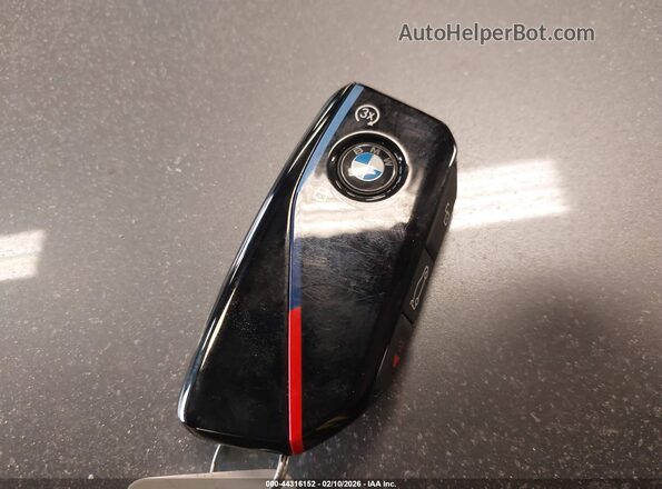 5UX33EU02S9X74615 2025 BMW X5 Gray 