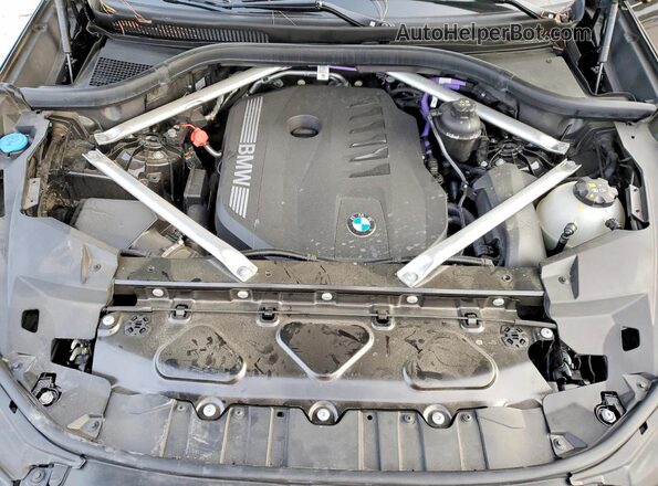 5UX33EX06R9S66847 2024 BMW X6 Black Вид підкапотного простору